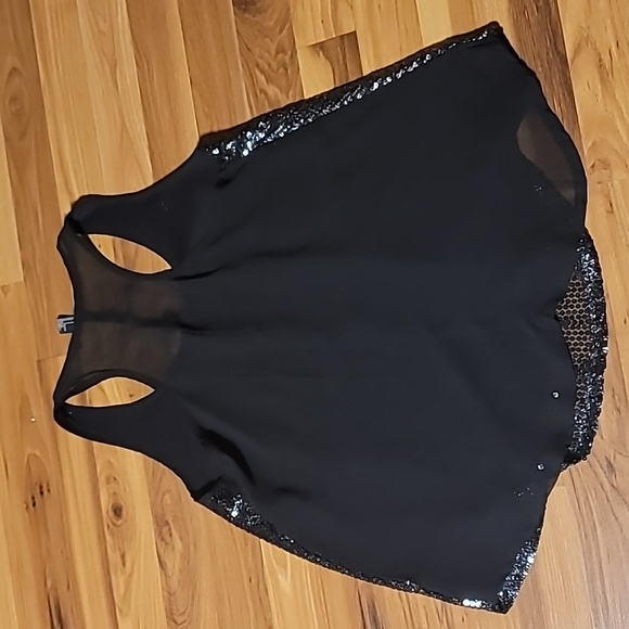 Sparkly top - Picture 4 of 5